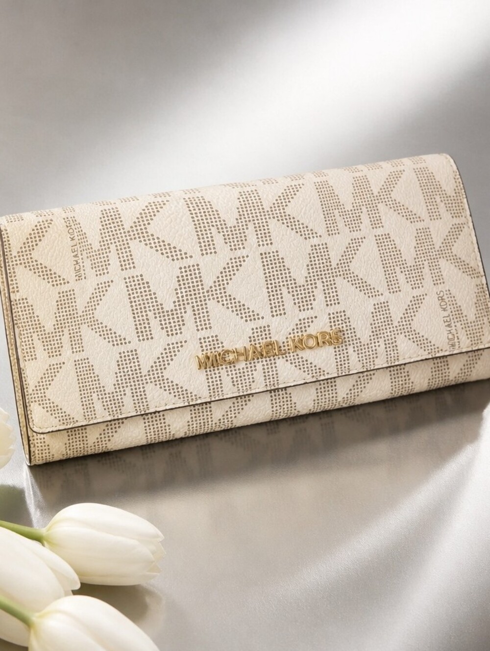 Euc Michael Kors Monagram Wallet